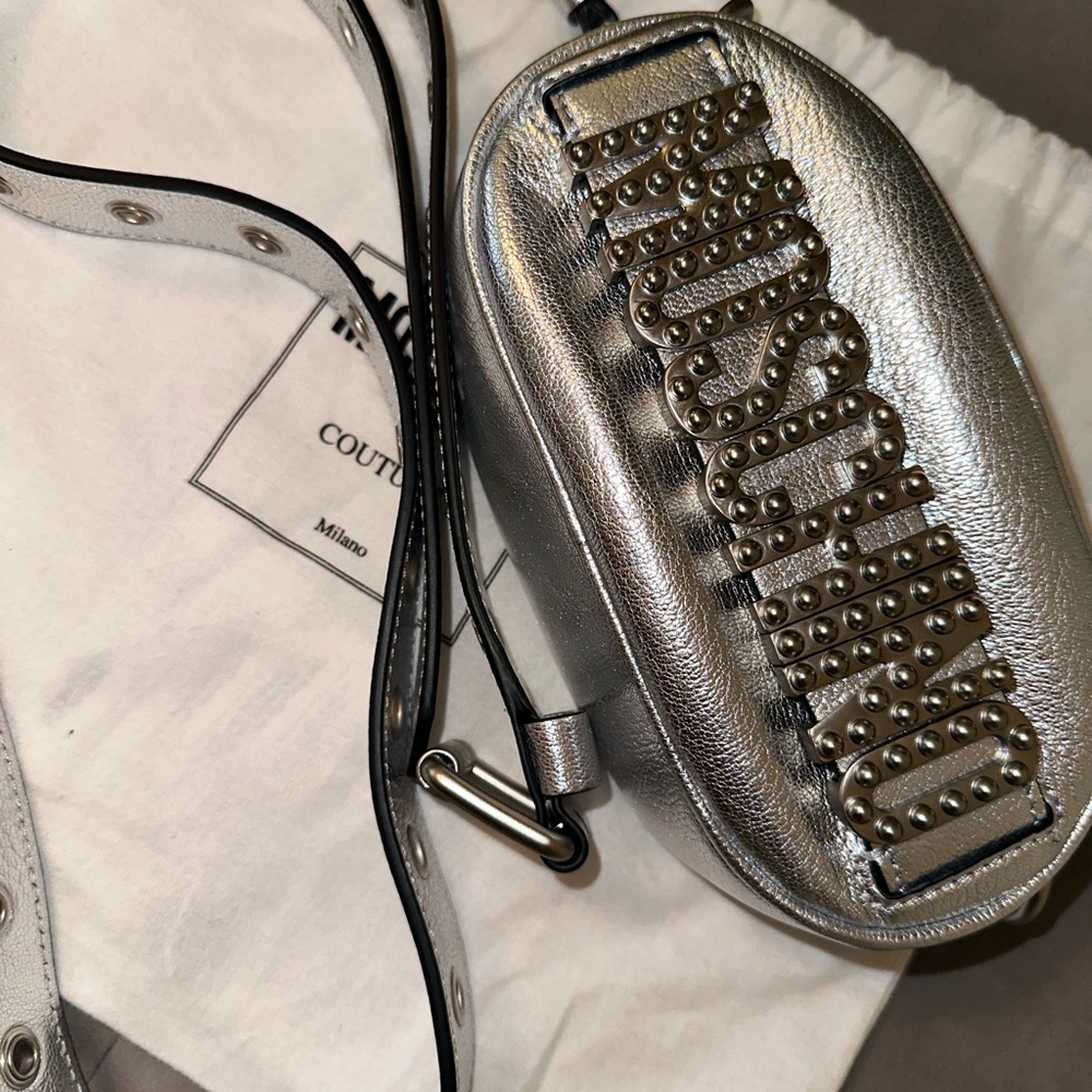 Moschino belt bag